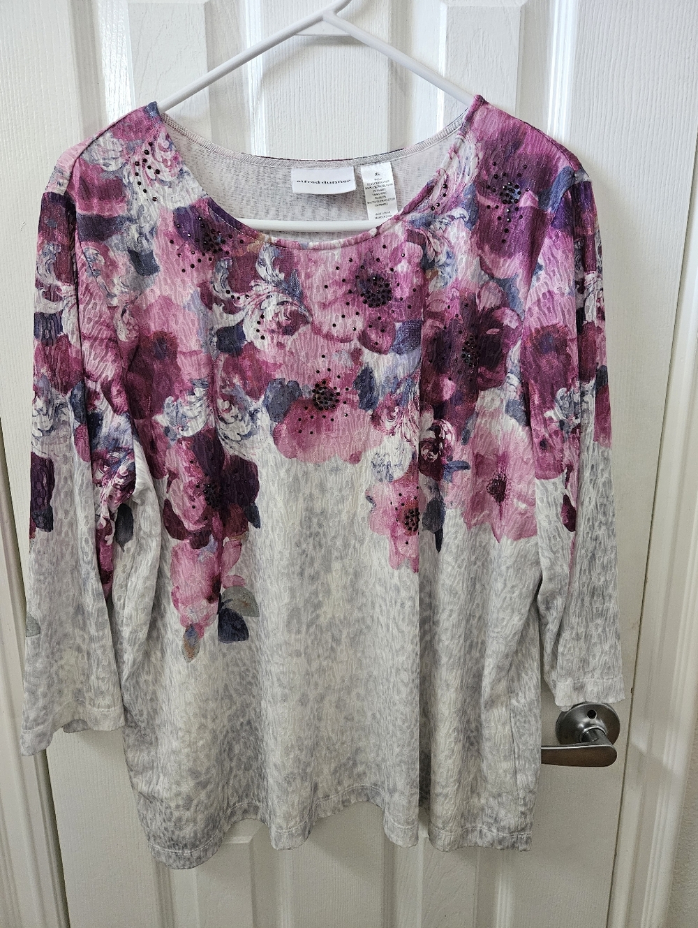 Alfred Dunner XL 3/4 Sleeve Lined Lacy Top with Sequin Flowers